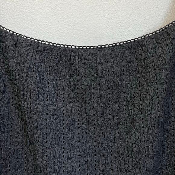 Francesca’s Black Textured Ruffle Sleeve Bodysuit NWT Size Small - Picture 7 of 7